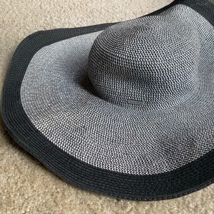 Calvin Klein Floppy Sun Hat